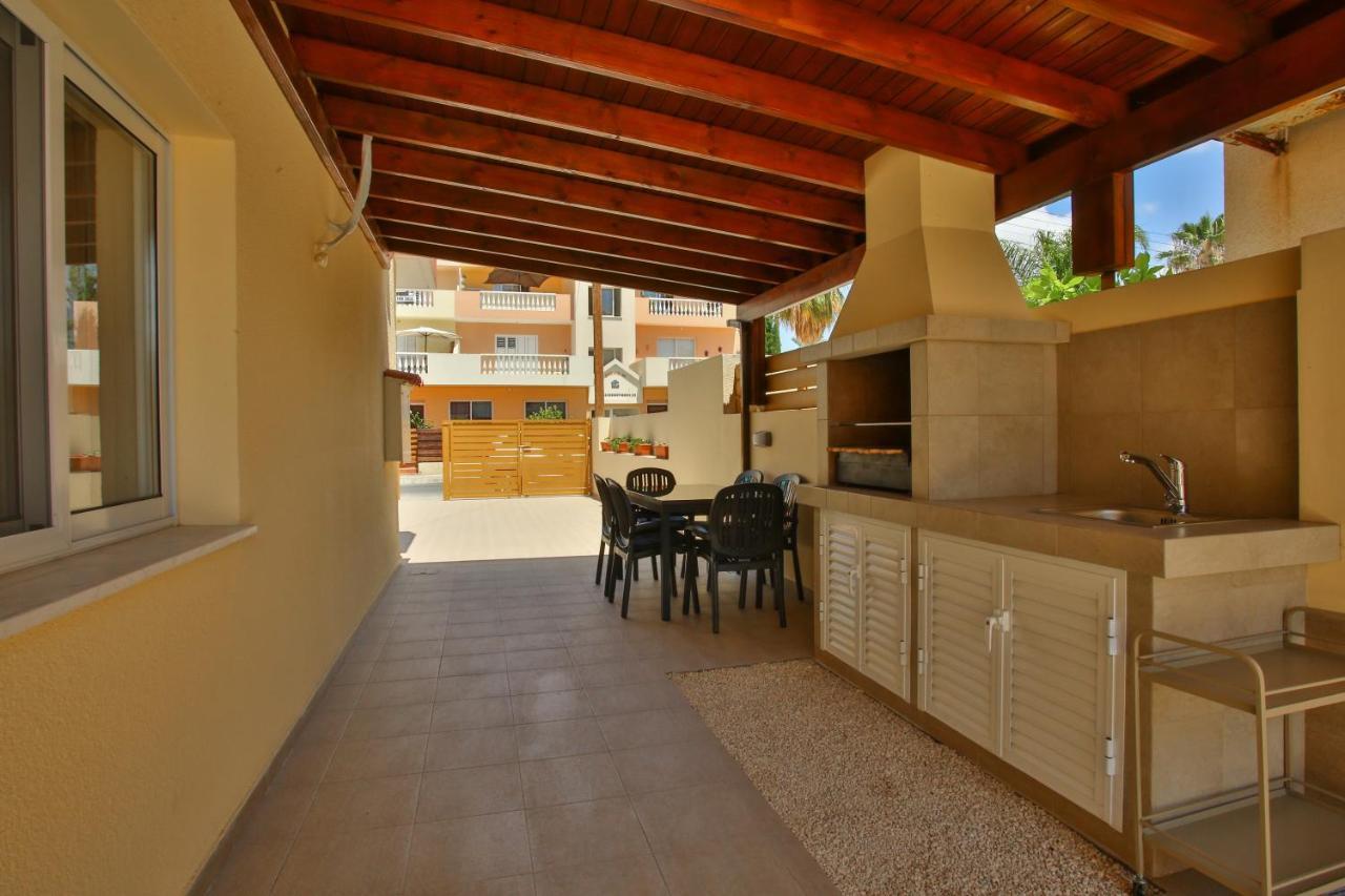 Star House Villa Paphos Luaran gambar
