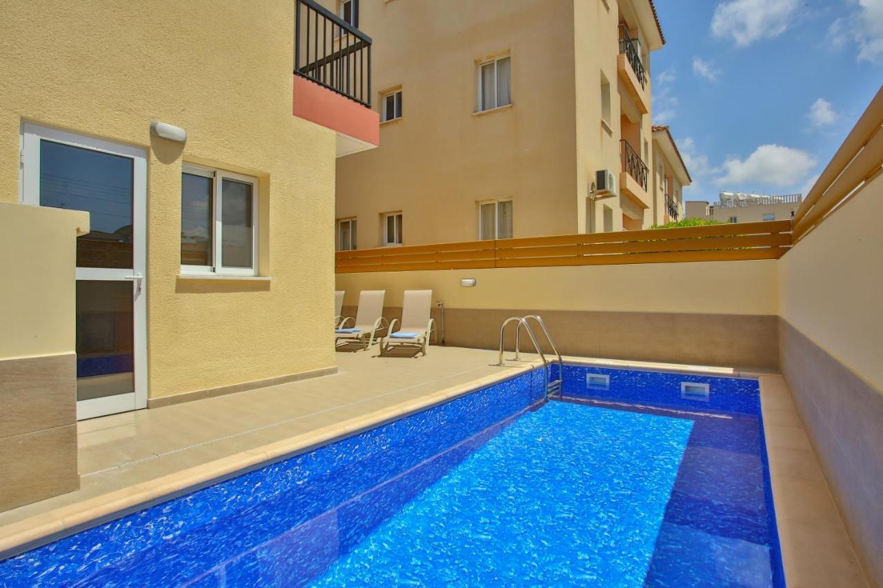 Star House Villa Paphos Luaran gambar