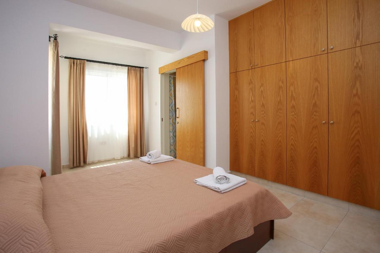 Star House Villa Paphos Luaran gambar