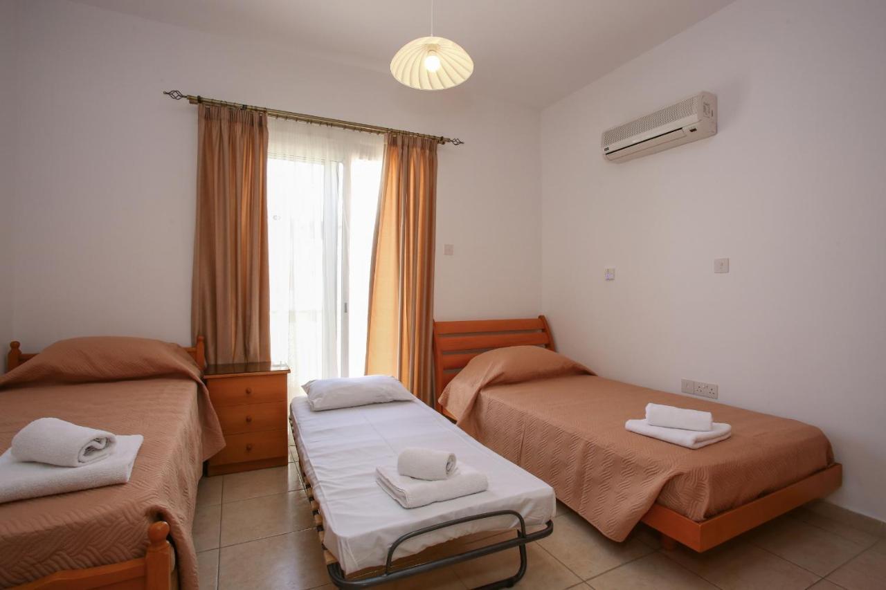Star House Villa Paphos Luaran gambar