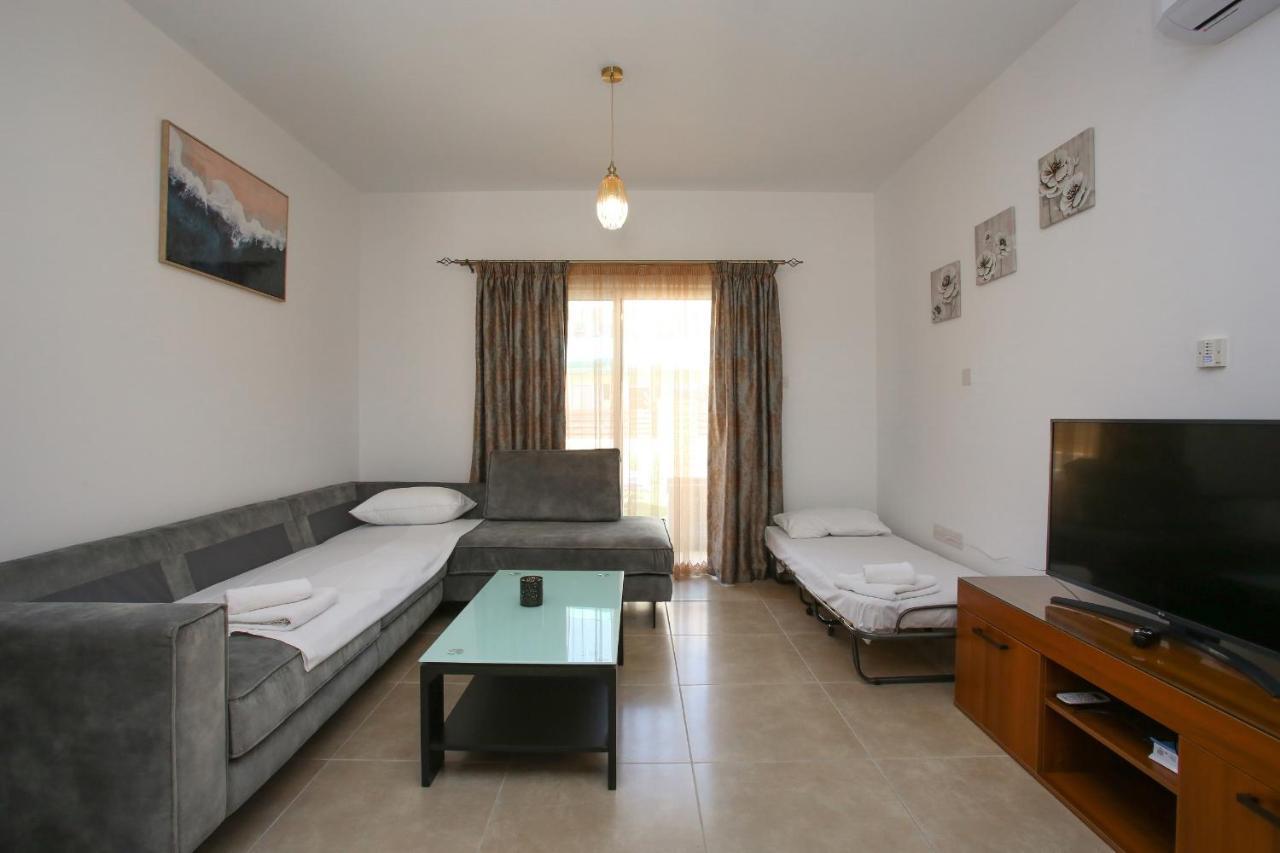 Star House Villa Paphos Luaran gambar