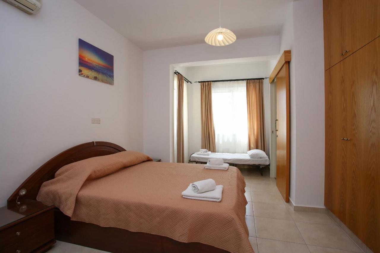 Star House Villa Paphos Luaran gambar